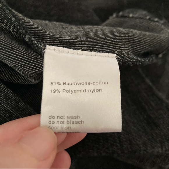 Akris Punto Charcoal Grey-Black Sleeveless Top Sz 6 - Picture 7 of 7